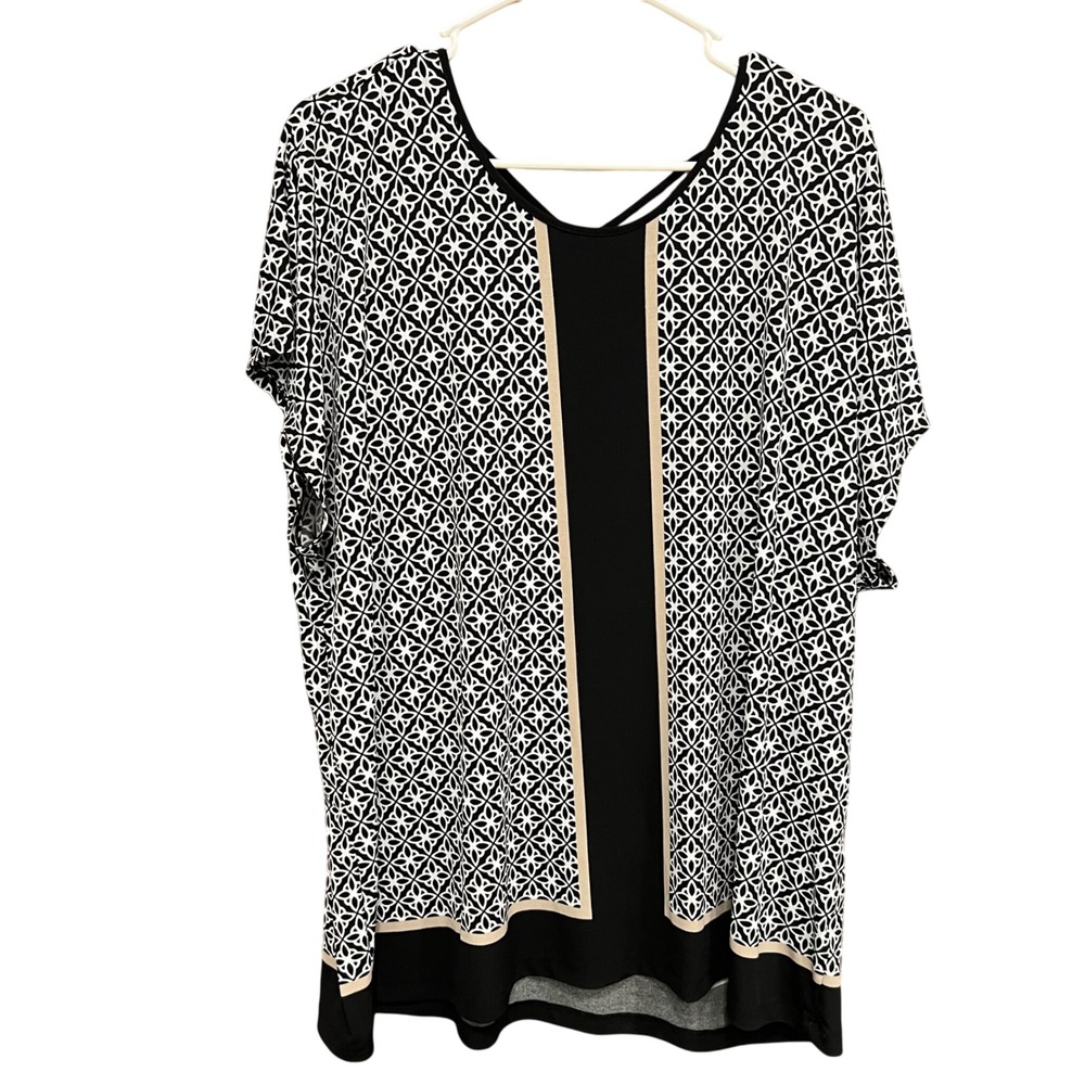CJ Banks Black & White Geometric‎ Print Top Criss Cross Back 2X